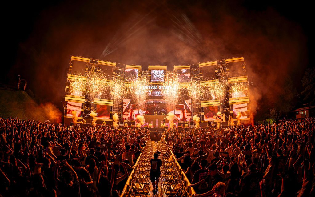 Q-dance Take Over World DJ Festival